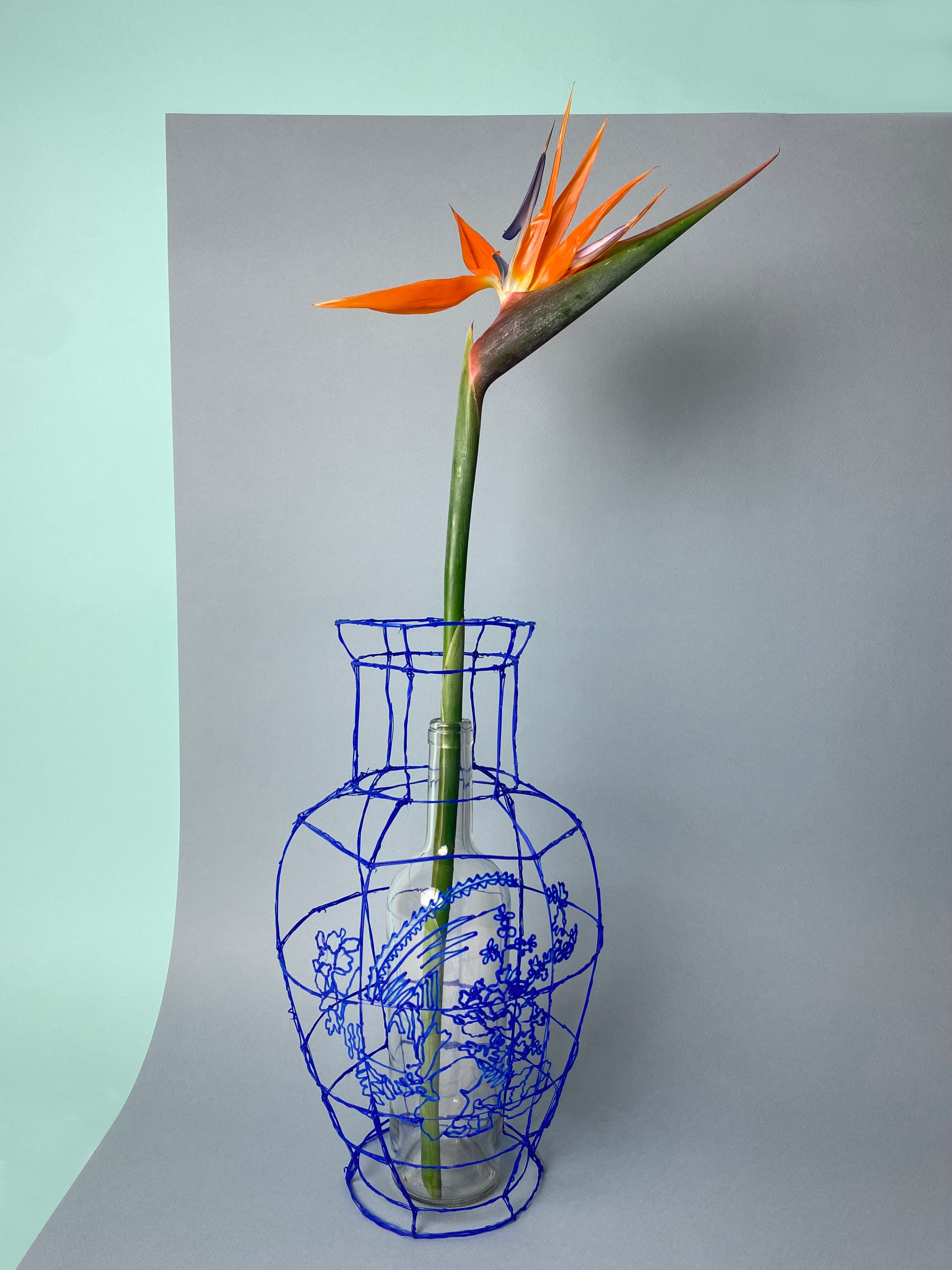Vase with flowers - Blue